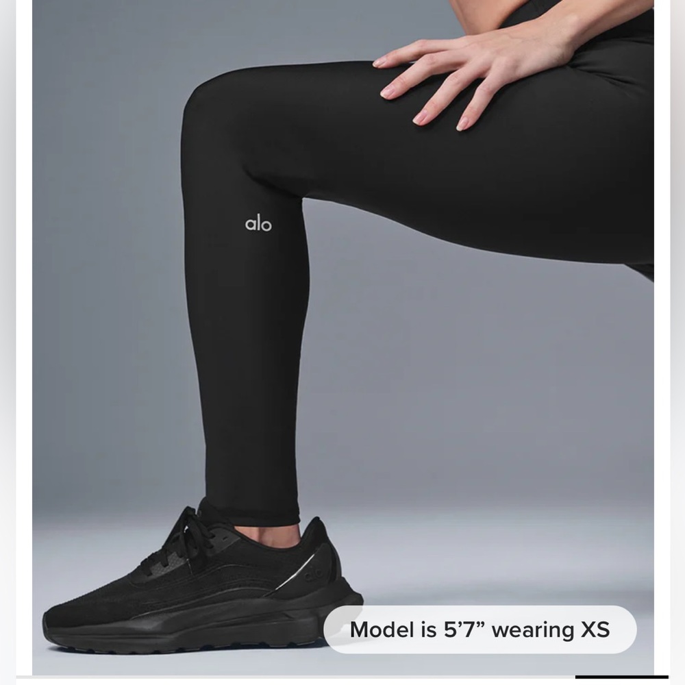 ALO High-Waist Airlift Legging - Picture 7 of 11